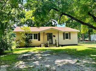 315 Arrington St, Newport, AR 72112