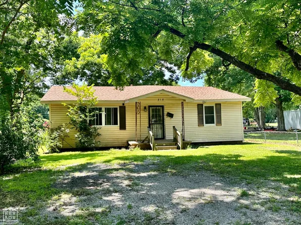 315 Arrington St, Newport, AR 72112
