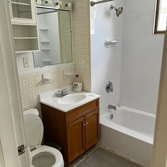 16 Sullivan Rd — Photo 11