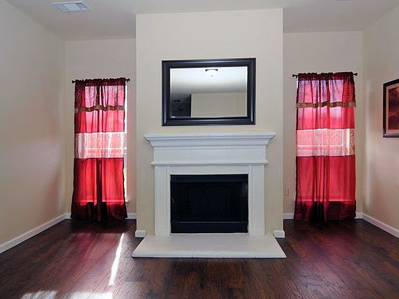 5th image of 307 Texas Dr