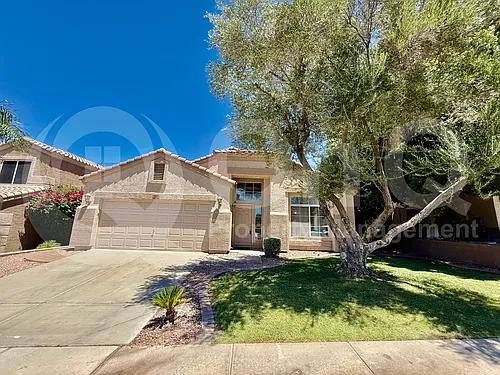 826 W Carob Dr Photo 1 826 W Carob Dr Photo 1