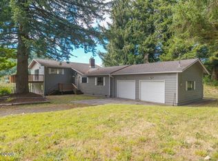 1484 Yasek Loop, Toledo, OR 97391