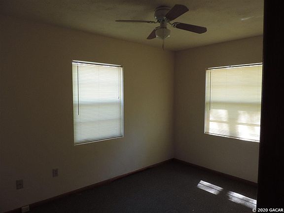 4th image of 310 NW 20th Ave