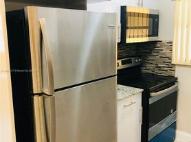 2615 Polk St, Hollywood, FL