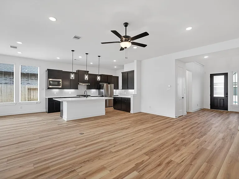 9738 Roaring River Falls Ln — Photo 8