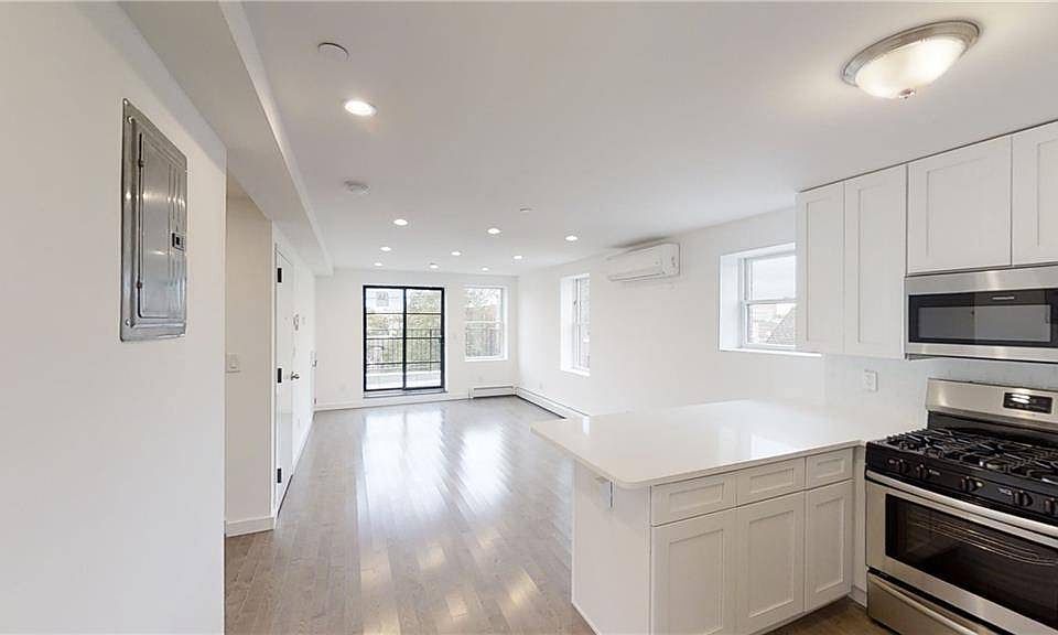 1st image of 73 Bay St #47