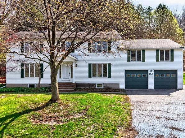 1341 Strong Rd, Victor, NY 14564