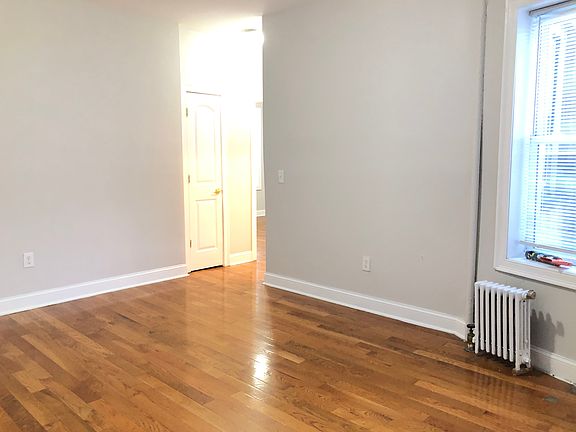 3rd image of 943 Pavonia Ave #121E