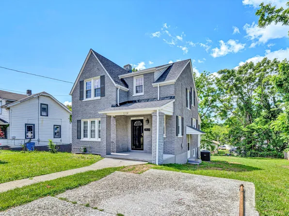 1228 Thomas Ave NW, Roanoke, VA 24017
