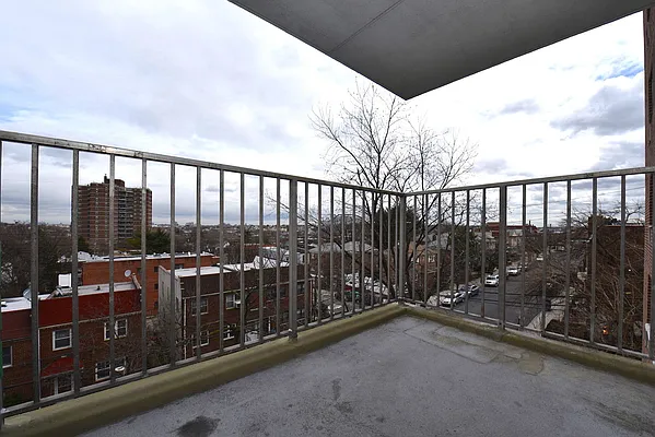 Rented by Keller Williams NYC | media 27