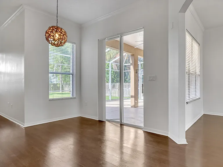 811 Spanish Cay Dr — Photo 8