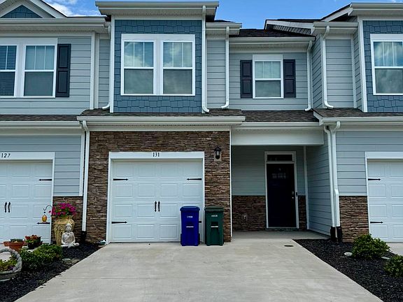 2nd image of 131 Creekview Rd