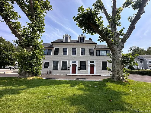 150 Main St Photo 1