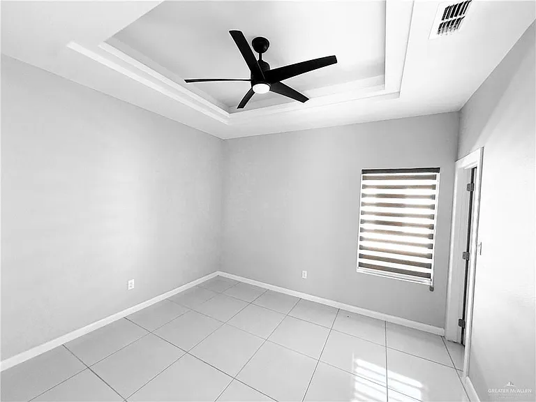 1602 Angelina Dr #1 — Photo 10