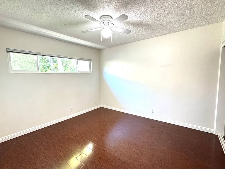 99 N Hermosa Ave #E — Photo 12