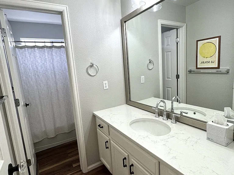 8359 Liverpool Cir — Photo 4