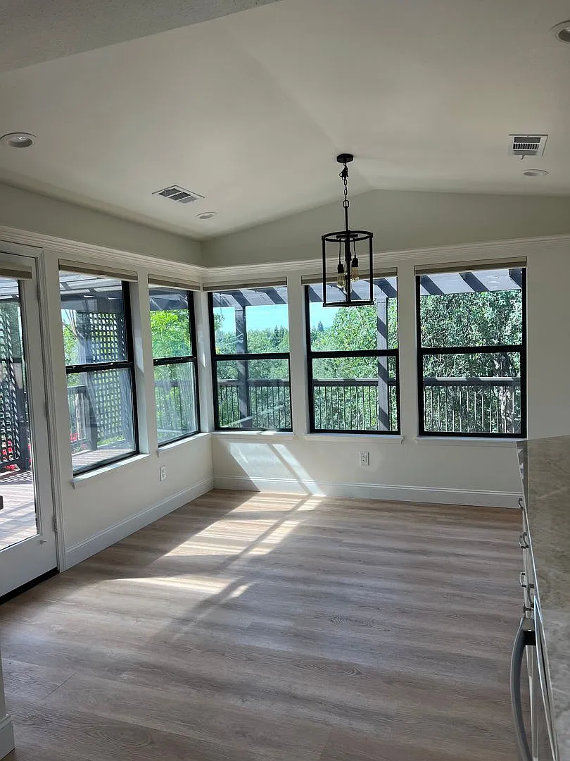 Beautiful Updated West Redding Home! — Photo 3