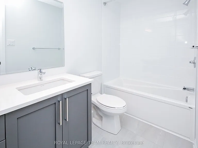 645 Hamsa St — Photo 32