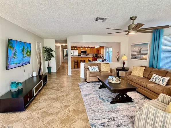 755 106th AVE N, NAPLES, FL 34108