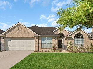 3835 Arbor Dr, Pearland, TX 77584