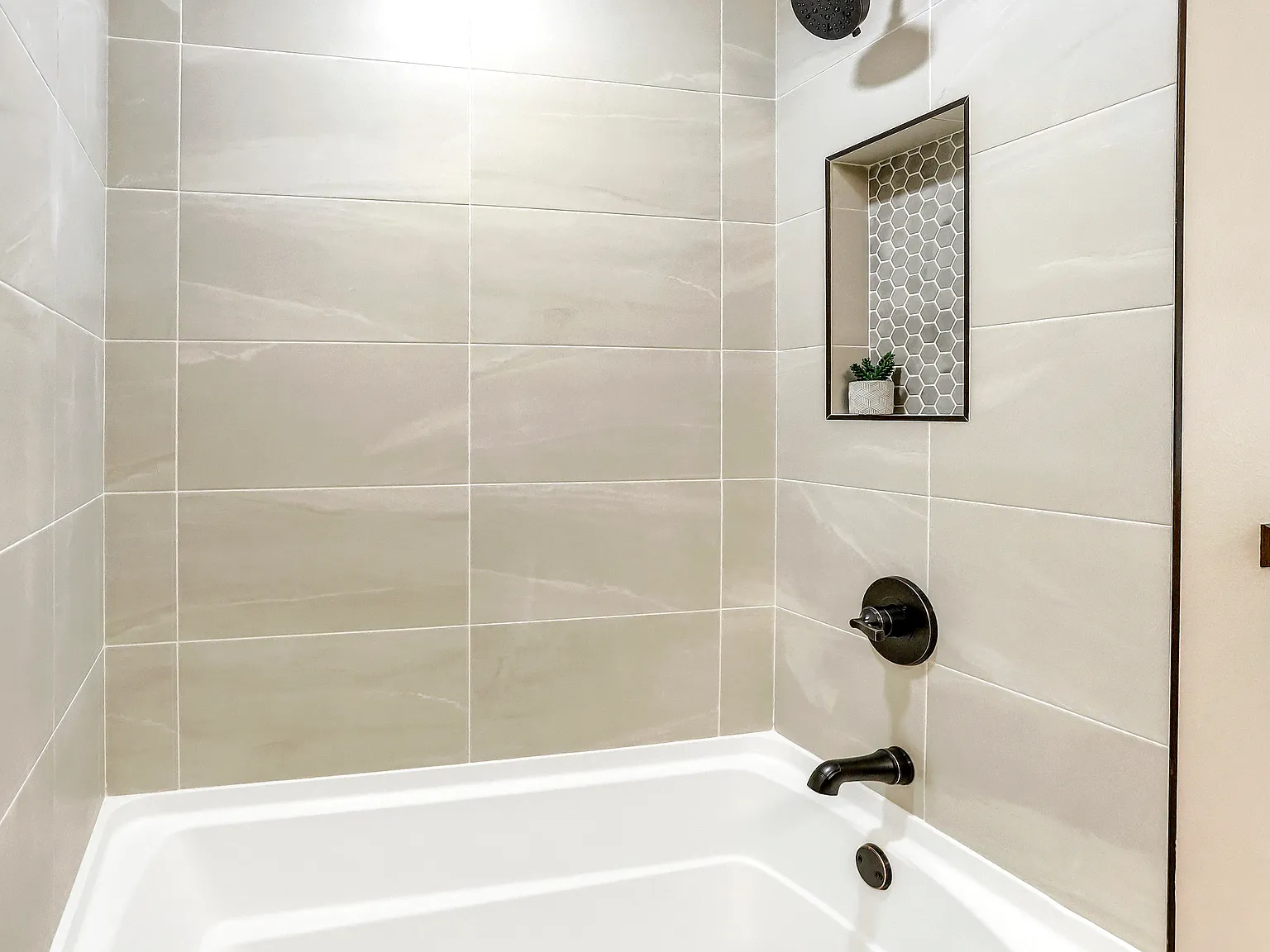 Co-Living Terry Unit 2 — Photo 4