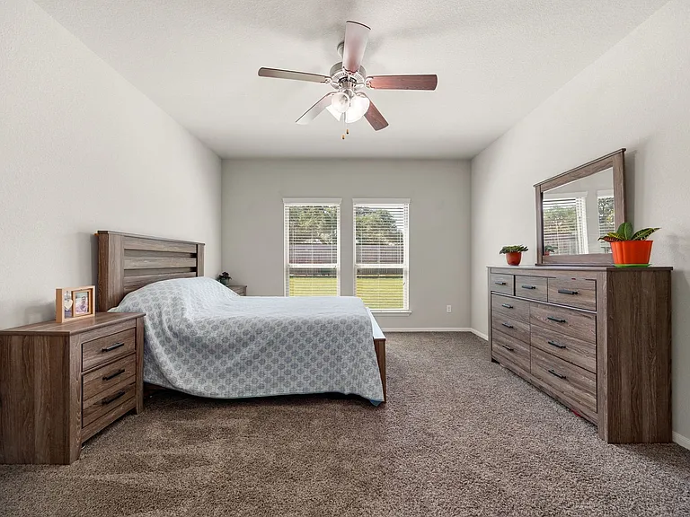 5804 Blackstone Dr — Photo 11