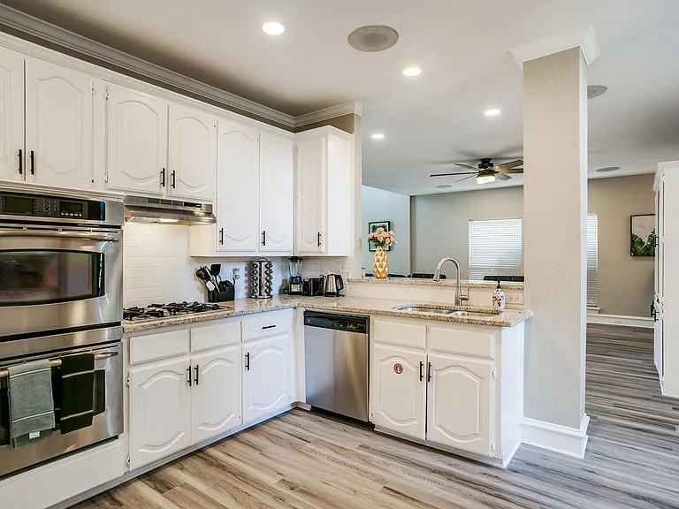 6904 Amethyst Ln — Photo 11