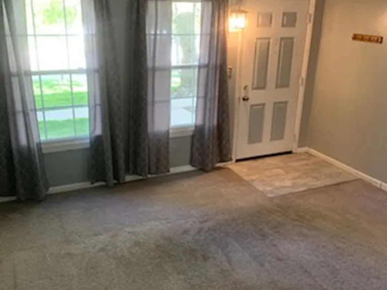 967 Stratford Ct — Photo 8