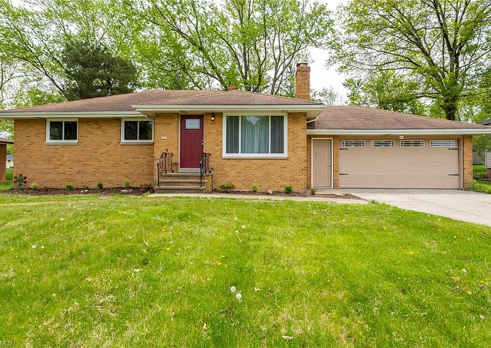 1st image of 970 Twilight Dr