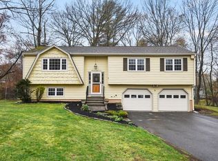 9 Old North Rd, Hudson, MA 01749