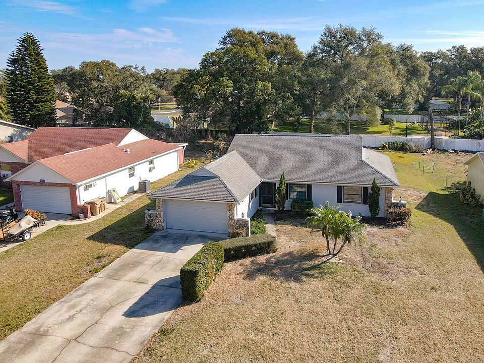 1st image of 36304 Brendenshire Ct