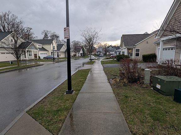3rd image of 20 Brookscrest Way