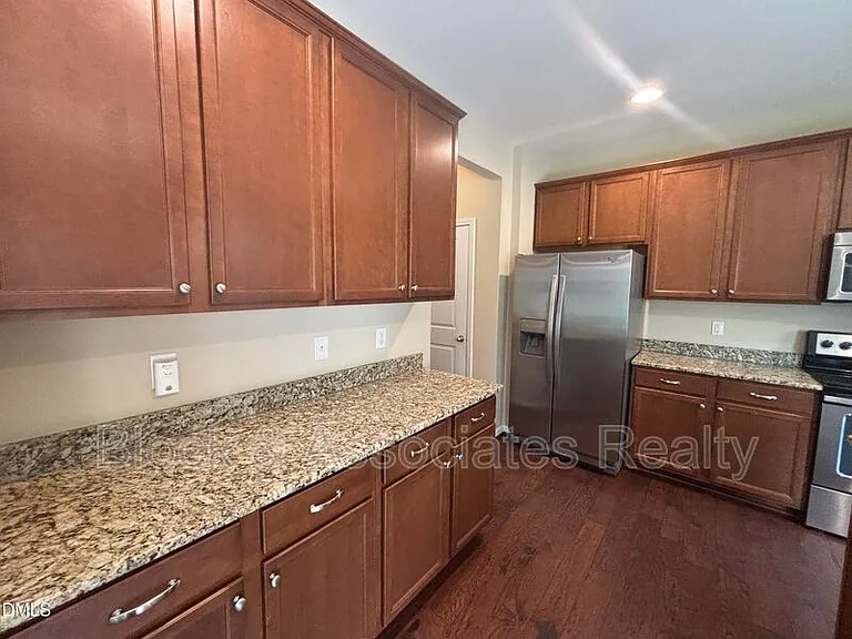 4 White Spruce Ct — Photo 19