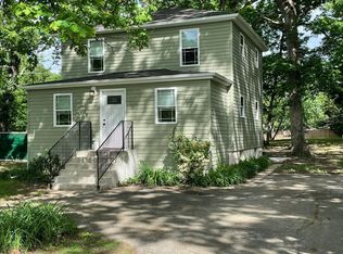 8489 Bussenius Rd, Pasadena, MD 21122