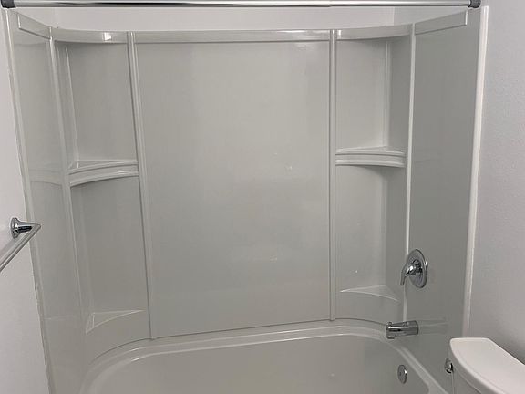 5th image of 2677 Mission Village Dr