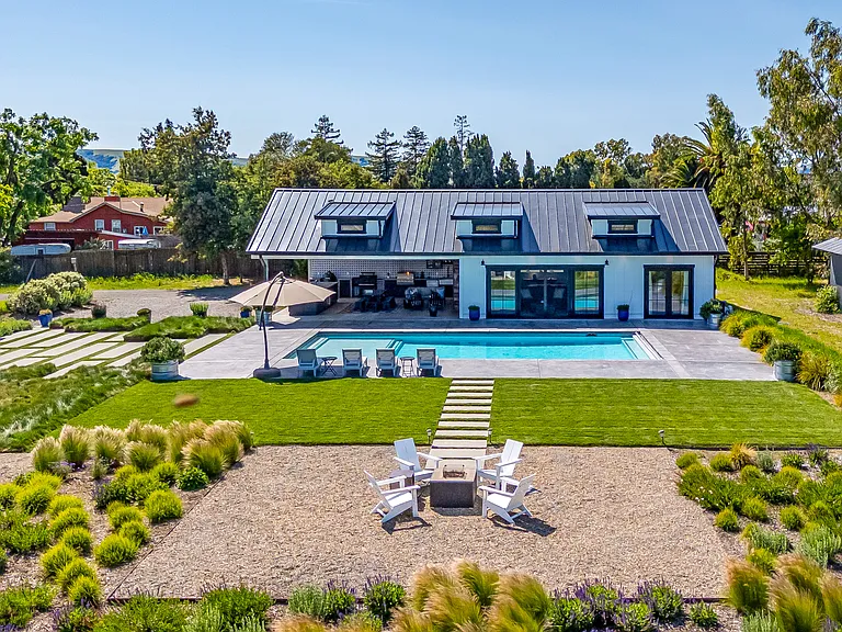 2650 Acacia Ave — Photo 5