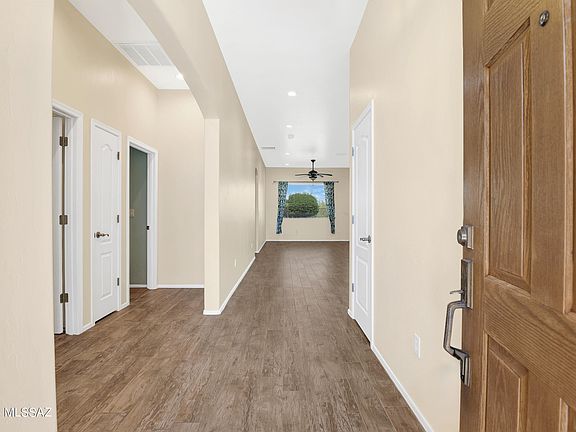 4th image of 12367 N Lost Shadow Ct