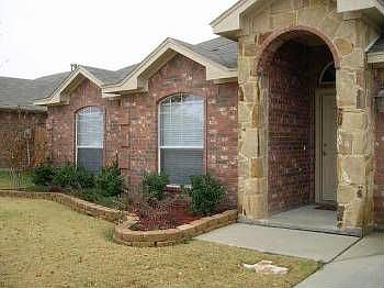 1st image of 408 Willow Vista Dr