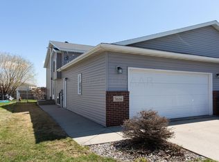 3616 11th St S, Moorhead, MN 56560