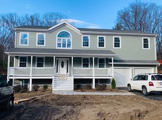 1 Hansen Ave, Burlington, MA 01803