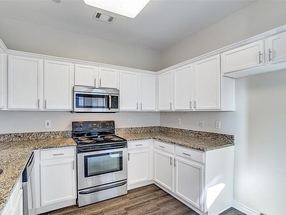 5th image of 3500 E Park Blvd APT 302