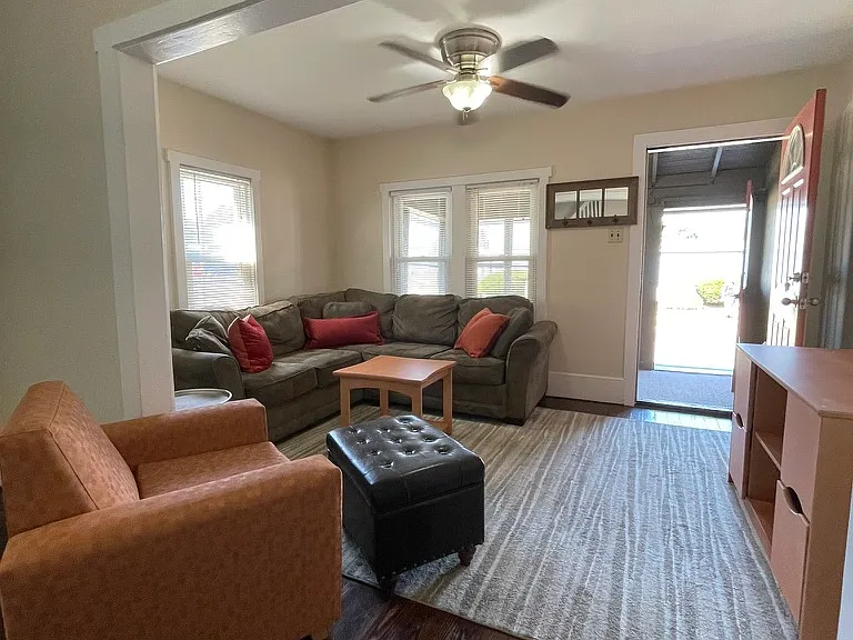 308 Rose St — Photo 1