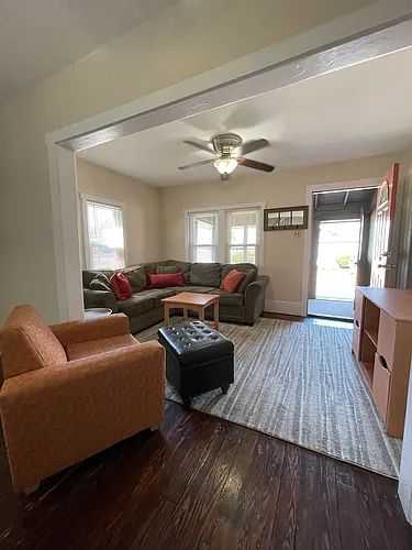 308 Rose St Photo 1