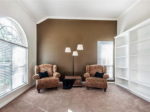 4th image of 3913 Harlington Ln