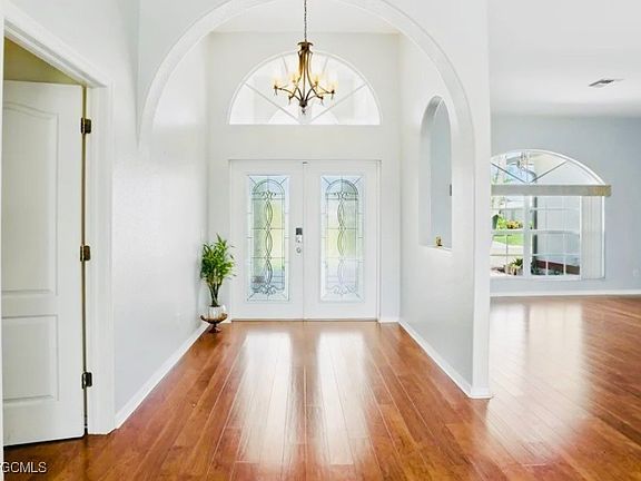 2nd image of 4319 SW 21st Pl