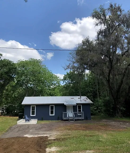 3 bed, 1040 sqft, $1,550 — Photo 1