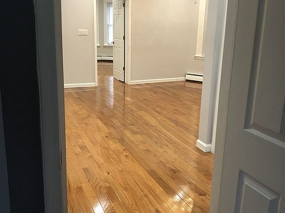 5th image of 117 Clendenny Ave