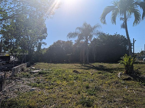 4th image of 14490 SW 264th St