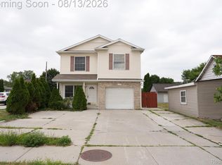 2018 John R Rd, Troy, MI 48083