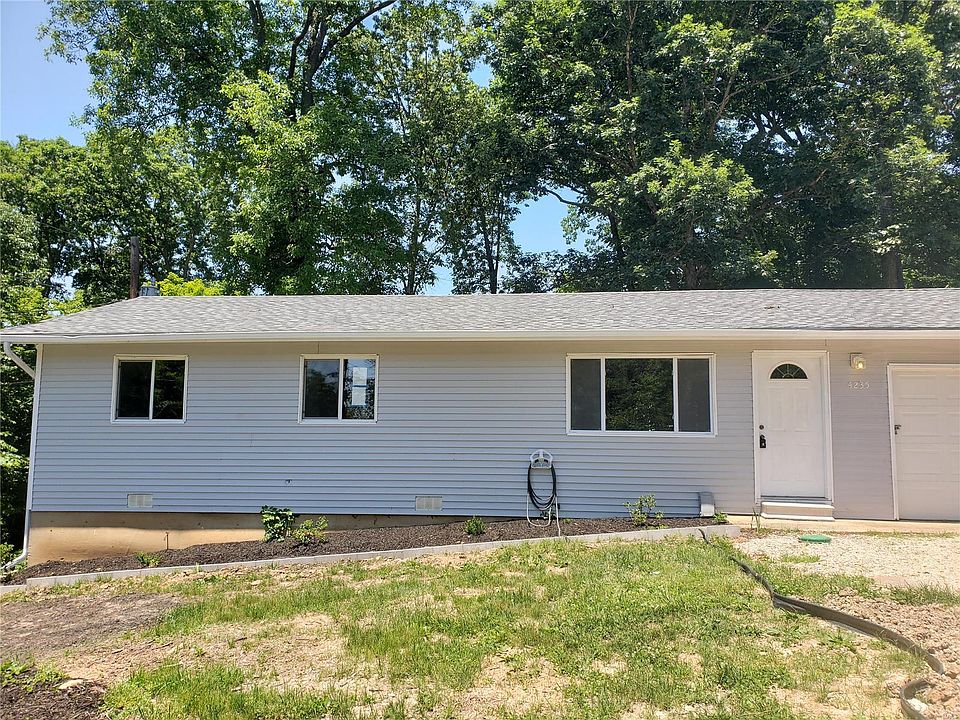1st image of 4235 Lakeview Dr